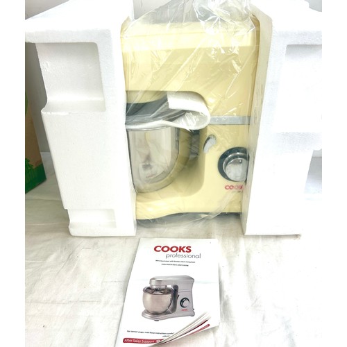 138 - Cooks Professional Cream Stand Mixer 5L, never been used with original packaging