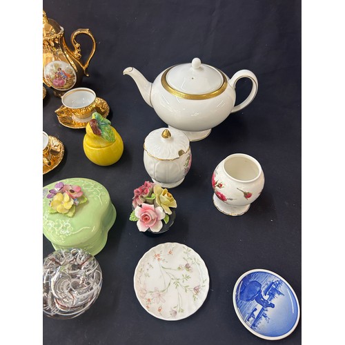 132 - Selection of part tea services, glass paperweights, porcelain etc