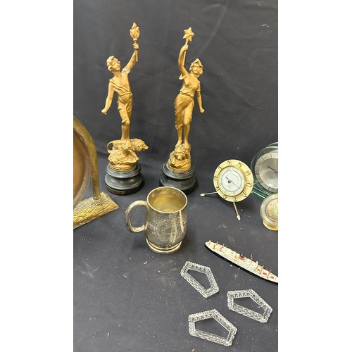 120 - Selection of vintage collectable items to include brass gong, clocks etc