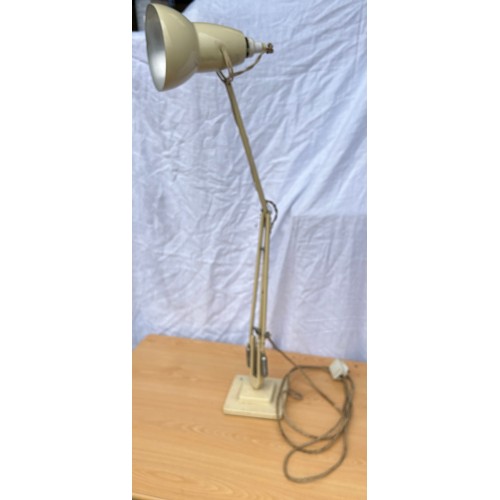 116 - Vintage angle poise lamp