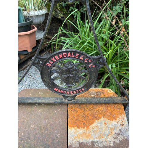 101E - Vintage Baxendale and co Manches garden roller