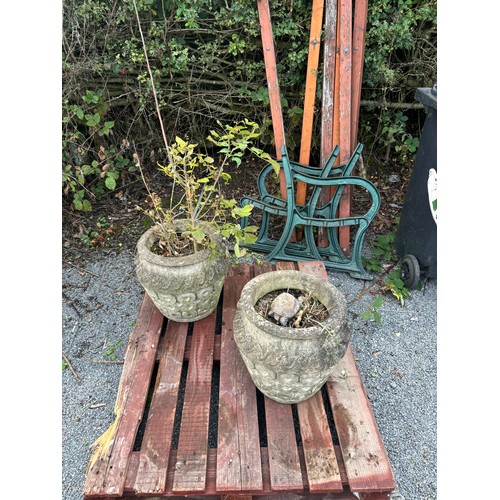 101F - Pair of concrete garden planters