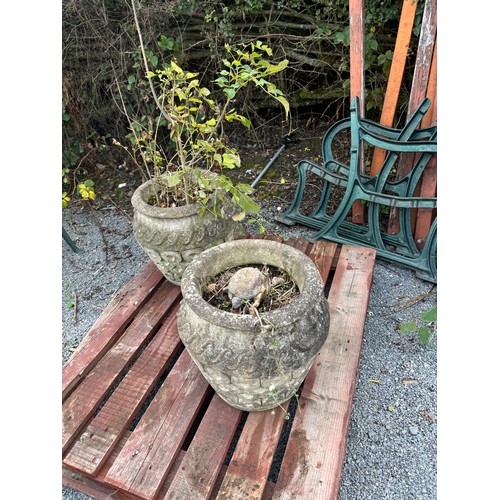 101F - Pair of concrete garden planters