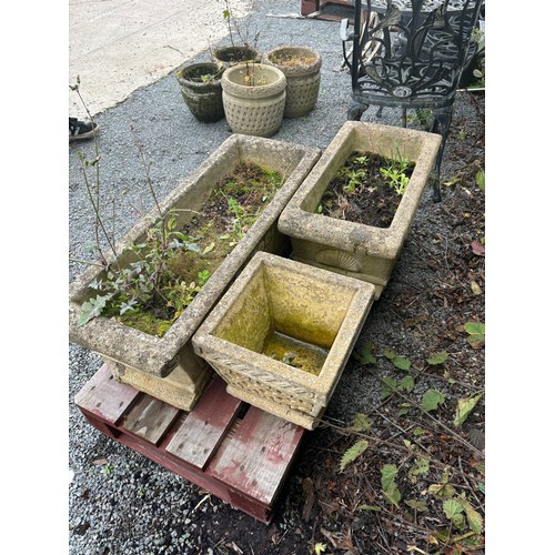 101G - Set of three garden planters assorted sizes largest measures approximately Height 11.5 inches, Lengt... 