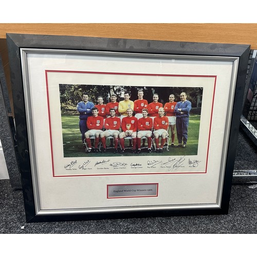 78 - England World Cup winners 1966 picture with original signatures by players, ' Nobby Stiles', ' Roger... 