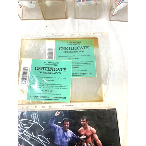 49 - Selection of signed Boxing memorabilia includes Joe kawasaki signature etc