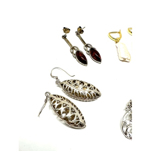 251 - 6 pairs of silver earrings stone set etc