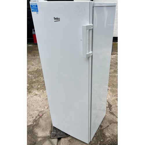 439 - Beko tall freezer, 5 compartments, working order, approximate measurements: Height 57 inches, Width ... 