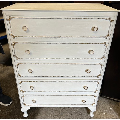 375 - 5 Drawer cream, with gilt detailing chest, Queen Anne legs, overall measurements: Height 41 inches, ... 