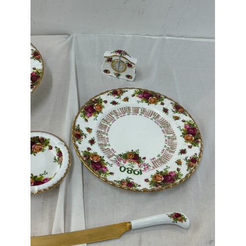 80 - 5 pieces of Royal Albert country rose