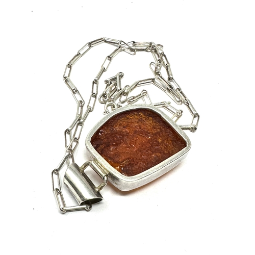 257 - large amber silver pendant necklace weight 32g