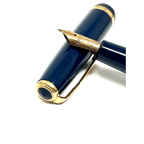 466 - Vintage blue 14ct gold nib Parker fountain pen