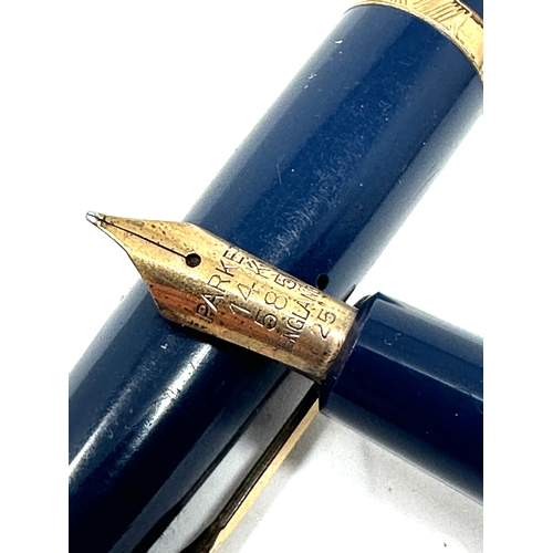 466 - Vintage blue 14ct gold nib Parker fountain pen