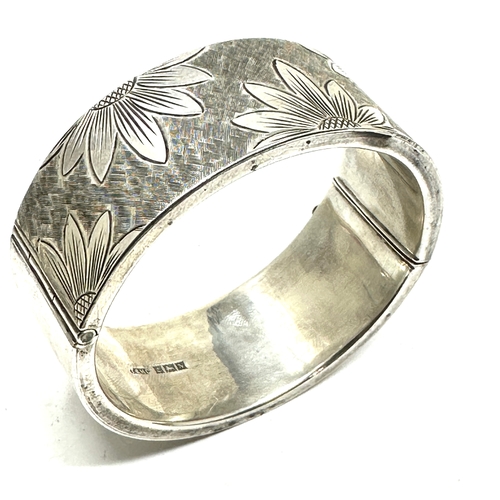 264 - Vintage silver Cuff bangle measures approx 2.5cm wide weight 61g