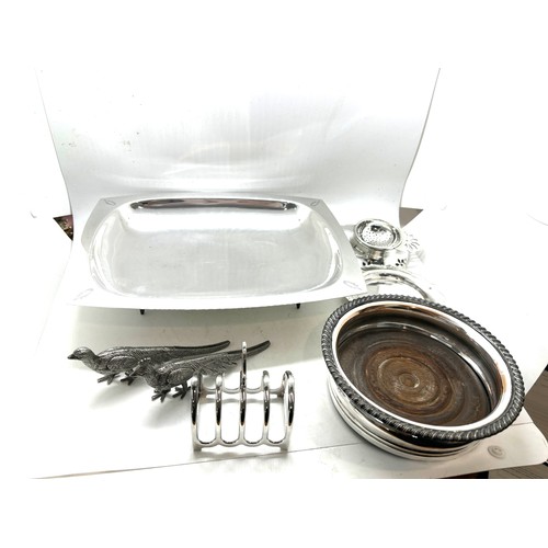 589 - Selection of silver plated items includes Tray, pheasant, toast rack etc