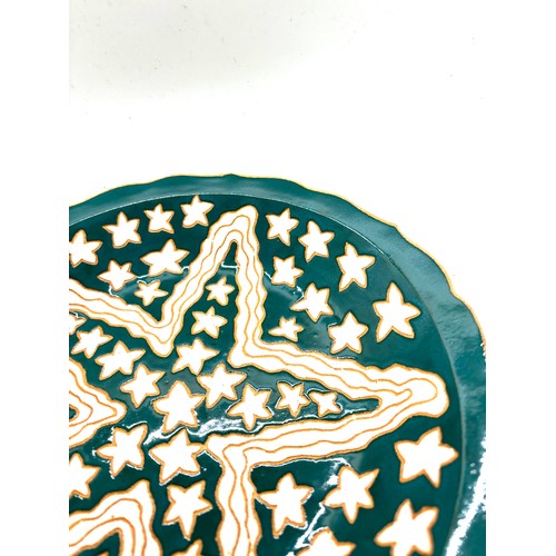 609 - Oriental plate, marks to base