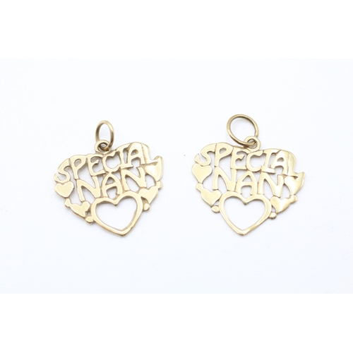 104 - 9ct gold set of two special nana pendants (1.1g)