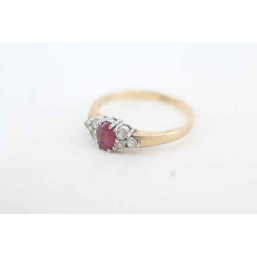 119 - 9ct gold ruby and white gemstone ring (2g)