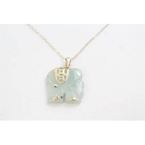 121 - 9ct gold jade elephant pendant and chain (3.9g)