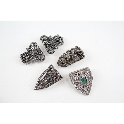 322 - Collection of Sterling Silver Art Deco Dress Clips inc. Marcasite, Paste x 5 41g