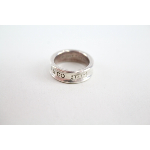 325 - Tiffany & Co Sterling Silver Concave Band Ring 7g