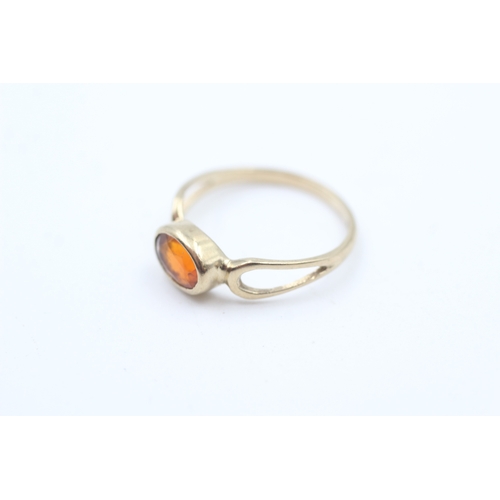 153 - 9ct gold orange paste single stone ring (1.4g)