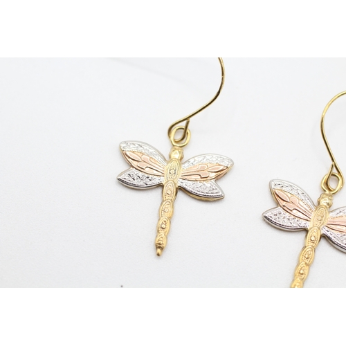 178 - 9ct gold dragonfly drop earrings with shepherd hooks (0.5g)