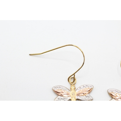 178 - 9ct gold dragonfly drop earrings with shepherd hooks (0.5g)