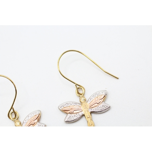 178 - 9ct gold dragonfly drop earrings with shepherd hooks (0.5g)