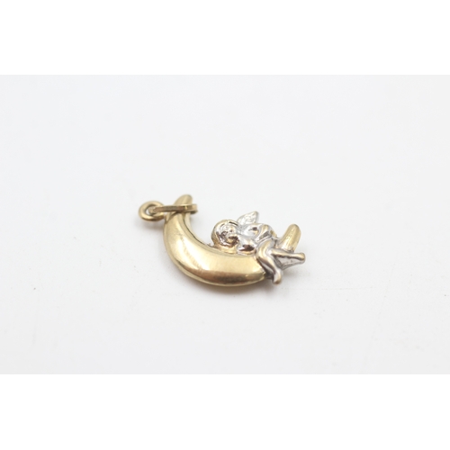 187 - 9ct gold cherub sitting on the moon pendant (0.6g)