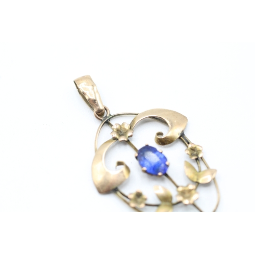 205 - 9ct gold art nouveau paste lavalier pendant (1.2g)