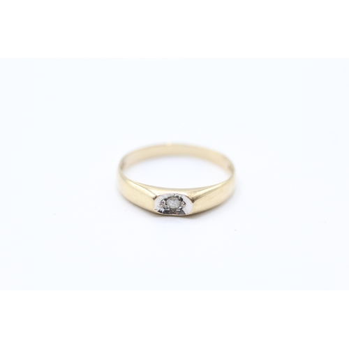 207 - 9ct gold diamond solitaire dress ring (0.7g)