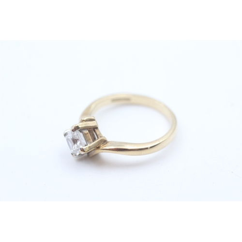 237 - 9ct gold cubic zirconia solitaire dress ring (2.9g)