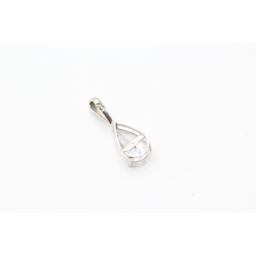 240 - 9ct white gold pear cut cubic zirconia pendant (0.5g)