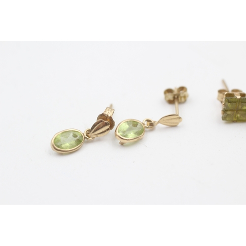 244 - 9ct gold set of three pairs of peridot stud earrings inc. drops (2g)