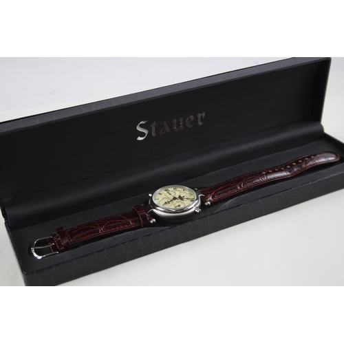 446 - Mens Stauer Triple Calendar Watch Auto Working