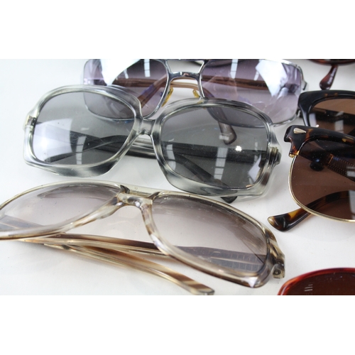 503 - Spectacles & Eyewear Vintage Inc Cases, Shaded, Plated Joblot