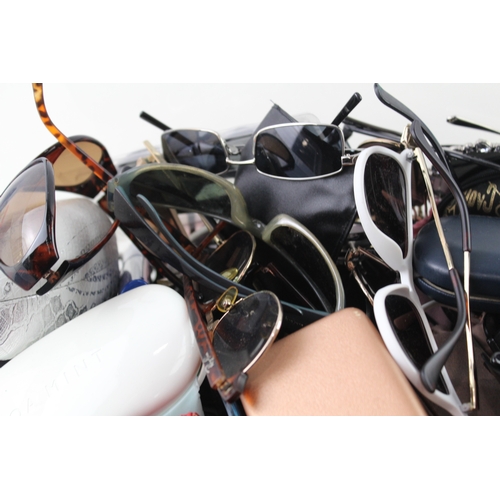 520 - Joblot Of Assorted Fashion Sunglasses Inc Branded, Metal Frame, Cases Etc