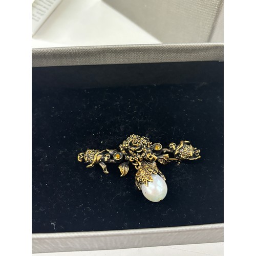 539 - Boxed Alexander McQueen english rose brooch