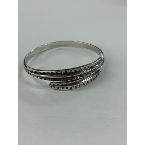 540 - David Anderson Norway sterling silver bangle