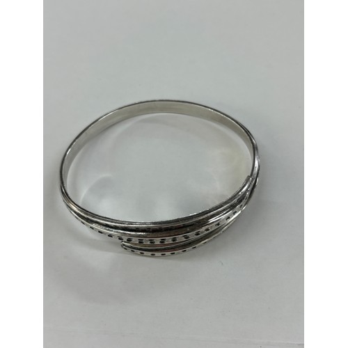 540 - David Anderson Norway sterling silver bangle