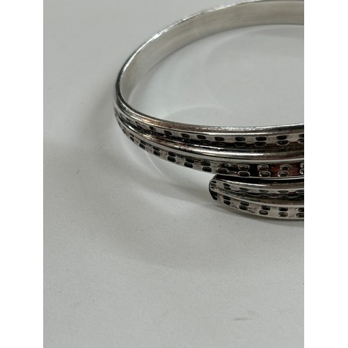 540 - David Anderson Norway sterling silver bangle