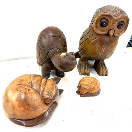 81 - Selection wooden animal ornaments to include an owl, tortoise (a/f) , 2 cats