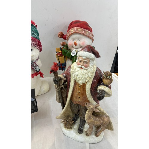 358 - Selection of freestanding Christmas decorations, tallest measures 16 inches