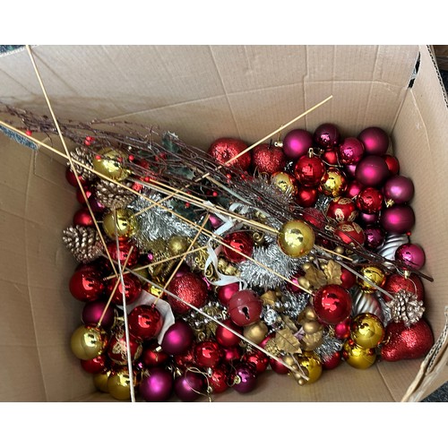 346 - Large selection of mainly gold and red baubles, various sizes and designs