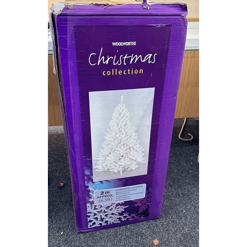 451 - 6ft White Christmas tree, boxed