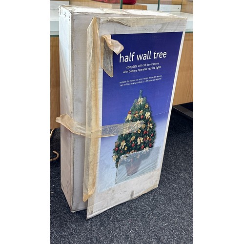 450 - Boxed half wall christmas tree battery operated