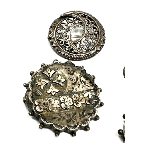 298 - 5 victorian silver brooches inc charles horner