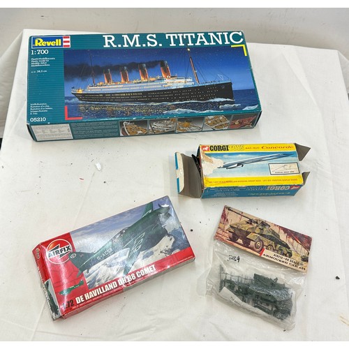 456 - Selection of model kits to include Revell R.M.S Titanic etc