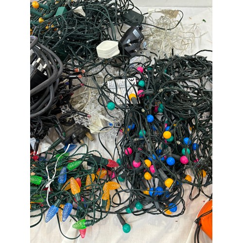 341 - 12 sets of working Christmas lights